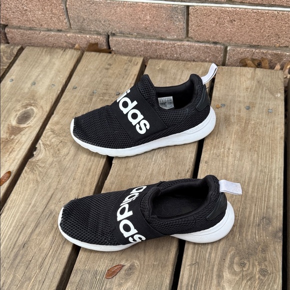 Adidas Kids Cloudfoam Adapt Slip on Black and White Mesh Sneakers Size 5 - Picture 4 of 7